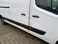 Second-hand Renault Master 150 CP (110 kW) 2022 Alb Monovolum