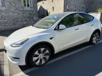 Used Tesla Model Y Long Range AWD 274 kW (373 HP) 2022 White SUV