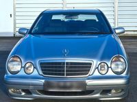 Gebraucht Mercedes E220 143 PS (105 kW) 2000 Limousine