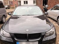 Gebraucht BMW 320 170 PS (125 kW) 2008 Schwarz Limousine