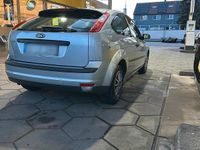 Gebraucht Ford Focus 101 PS (74 kW) 2005 Silber Kleinwagen