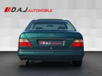 Gebraucht Mercedes E220 Sportline 150 PS (110 kW) 1996 Grün Coupé