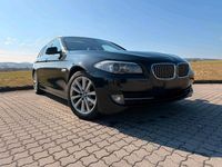Gebraucht BMW 525 Sport Line 218 PS (160 kW) 2012 Schwarz Kombi