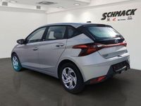 Gebraucht Hyundai i20 Select 84 PS (61 kW) 2021 Silber Limousine