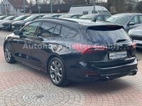 Gebraucht Ford Focus ST-Line X 155 PS (114 kW) 2024 Schwarz Kombi