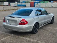 Gebraucht Mercedes 220 150 PS (110 kW) 2005 Silber Limousine