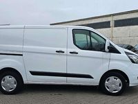 Gebraucht Ford Transit Custom 131 PS (96 kW) 2020 Frostweiß Van / Kleinbus