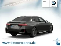 Gebraucht BMW 520 197 PS (144 kW) 2024 Sophistograu brillanteffekt (metallic) Limousine