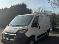 Gebraucht Peugeot Boxer 81 PS (59 kW) 2015 Weiß Van