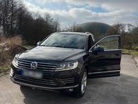 Gebraucht VW Touareg R-line 262 PS (192 kW) 2016 Schwarz SUV