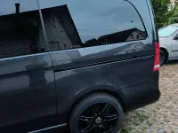 Gebraucht Mercedes V300 Avantgarde Edition 237 PS (174 kW) 2022 Grau Van / Kleinbus