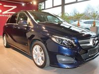 Gebraucht Mercedes B200 156 PS (114 kW) 2017 Cavansitblau Van / Kleinbus