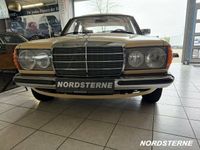 Gebraucht Mercedes 200 94 PS (69 kW) 1980 Weizengelb Limousine