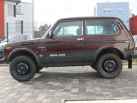 Second-hand Lada niva 83 CP (61 kW) 2010 Roșu SUV