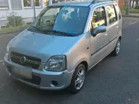 Używany Opel Agila 67 KM (49 kW) 2005 Srebrny Minivan