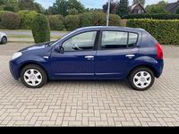 Second-hand Dacia Sandero 75 CP (55 kW) 2009 Albastru Hatchback