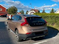 Gebraucht Volvo V40 CC Summum 120 PS (88 kW) 2016 Braun Kombi