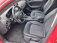 Używany Audi A3 Ambiente 122 KM (89 kW) 2013 Czerwony Sedan/Limuzyna
