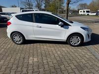 Gebraucht Ford Fiesta Cool & Connect 75 PS (55 kW) 2021 Weiß Kleinwagen