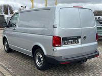 Gebraucht VW Transporter 150 PS (110 kW) 2021 Reflexsilber metallic Van