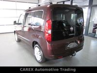 Gebraucht Fiat Doblò Emotion 135 PS (99 kW) 2012 Rot metallic Van / Kleinbus