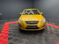 Gebraucht Kia Ceed 109 PS (80 kW) 2009 Gelb Kleinwagen
