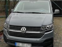 Gebraucht VW Multivan 150 PS (110 kW) 2021 Grau Van