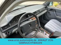 Gebraucht Mercedes E230 132 PS (97 kW) 1988 Grau Limousine