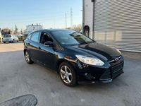 Gebraucht Ford Focus Trend 101 PS (74 kW) 2013 Schwarz Limousine