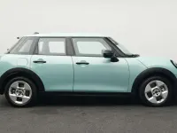 Używany Mini Cooper Classic 156 KM (114 kW) 2024 Zielony Hatchback