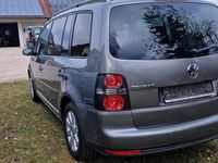 Gebraucht VW Touran 105 PS (77 kW) 2010 Braun Van / Kleinbus
