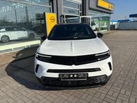 Gebraucht Opel Mokka GS Line 101 PS (74 kW) 2024 Lack weiss banquise/typ aussen SUV