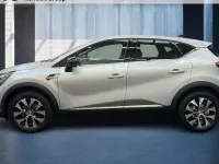 Używany Renault Captur Techno 91 KM (66 kW) 2023 Szary SUV