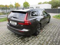 Gebraucht Volvo V60 Core 163 PS (119 kW) 2023 Grau Kombi