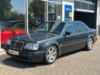 Gebraucht Mercedes E500 326 PS (239 kW) 1993 Schwarz Limousine