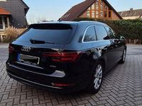 Gebraucht Audi A4 Ambiente 190 PS (139 kW) 2017 Schwarz Kombi