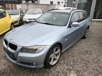 Gebraucht BMW 318 143 PS (105 kW) 2010 Blau Kombi