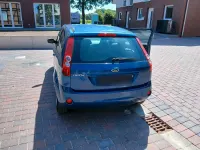Gebraucht Ford Fiesta 60 PS (44 kW) 2007 Blau Kleinwagen