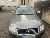 Second-hand VW Passat 116 CP (85 kW) 2004 Gri Break