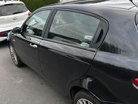 Gebraucht Alfa Romeo 147 101 PS (74 kW) 2009 Schwarz Kleinwagen