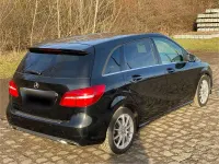 Gebraucht Mercedes B180 122 PS (89 kW) 2015 Schwarz Van / Kleinbus