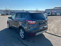 Gebraucht Ford Kuga Titanium 180 PS (132 kW) 2017 Gray metallic SUV