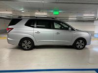 Gebraucht Ssangyong (KGM) Rodius 155 PS (114 kW) 2015 Silber Van / Kleinbus