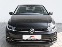 Gebraucht VW Polo Style 95 PS (69 kW) 2024 Deep black perleffekt Limousine