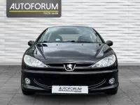 Gebraucht Peugeot 206 75 PS (55 kW) 2006 Farbe schwarz obsidien/metalli Limousine