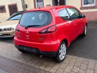 Gebraucht Mitsubishi Colt 75 PS (55 kW) 2011 Rot Kleinwagen