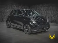 Gebraucht Smart ForFour Electric Drive Pulse 60 kW (82 PS) 2021 Black (metallic) Limousine