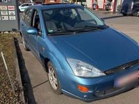 Gebraucht Ford Focus Futura 116 PS (85 kW) 2001 Blau Limousine