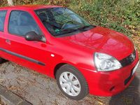 Gebraucht Renault Clio II Authentique 58 PS (42 kW) 2010 Rot Limousine