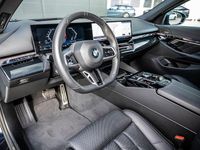 Gebraucht BMW 540 Sport Line 303 PS (222 kW) 2025 Schwarz Limousine